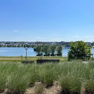 https://neubauwohnung-mit-panoramablick-auf-den-phonixsee.topcolognehotels.com