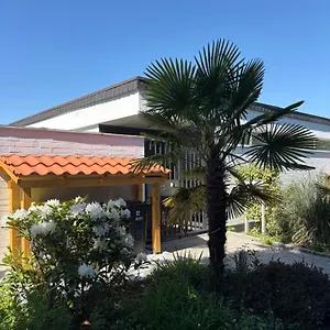 https://gemutliche-unterkunft-am-see.topcolognehotels.com